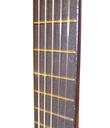 Guitarra de madera clásica, chica, en caja