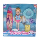 Muñeca chica, con accesorios de playa, en caja